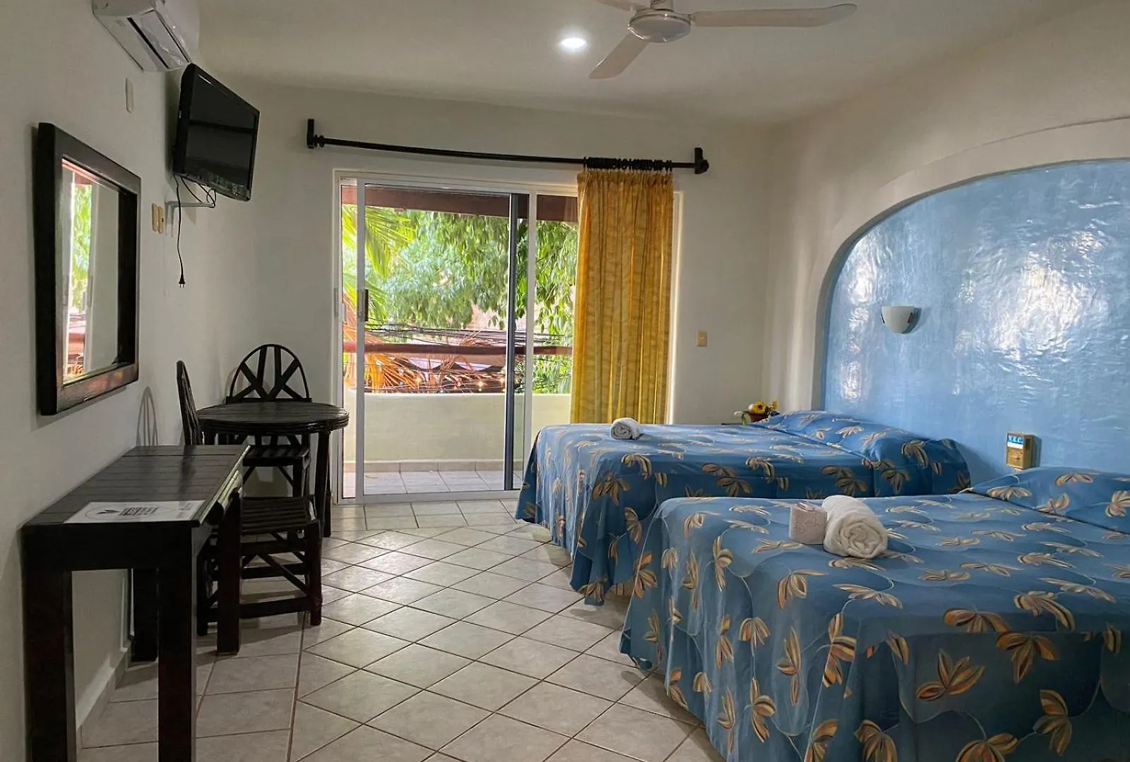 Hotel Castillo Del Mar - 5 Th Ave Playa del Carmen