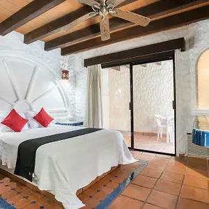 Capital O Mimi Del Mar Hotel